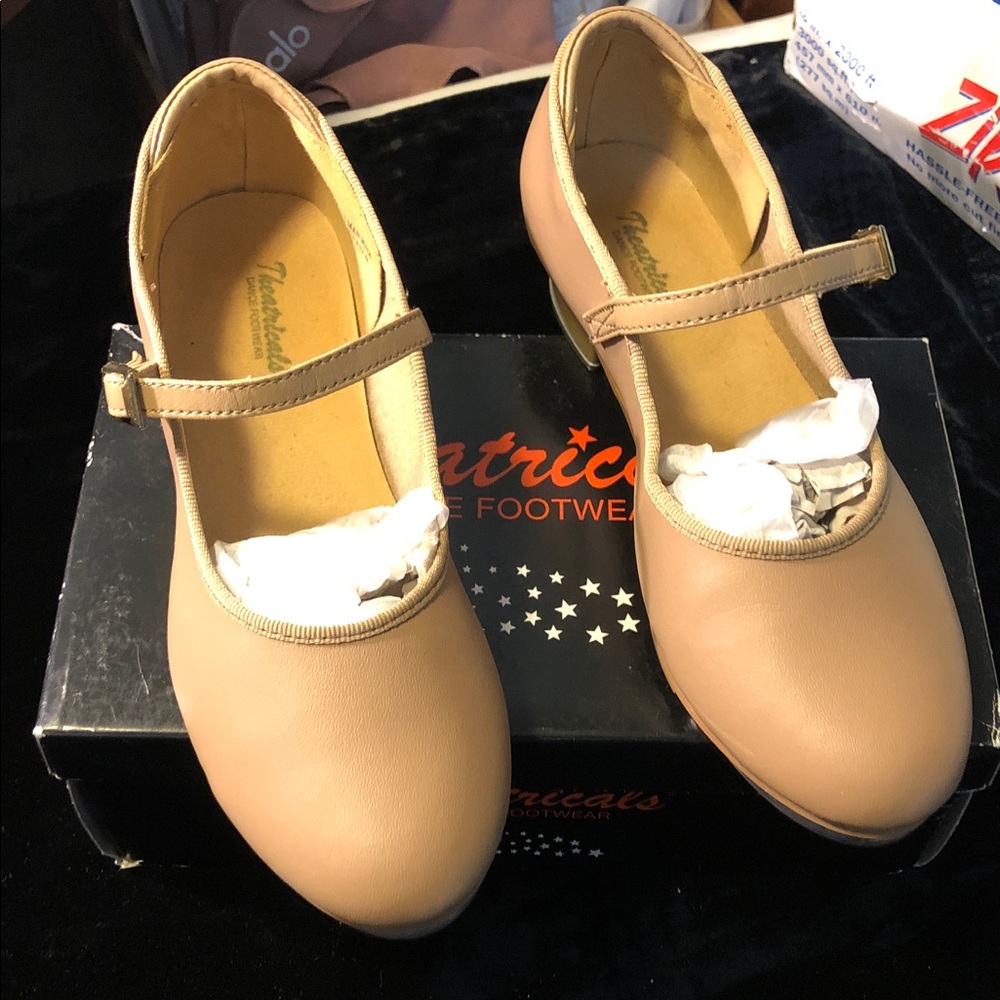 Theatricals Dance Footwear Star Tone Tap Shoes ladies 5.5